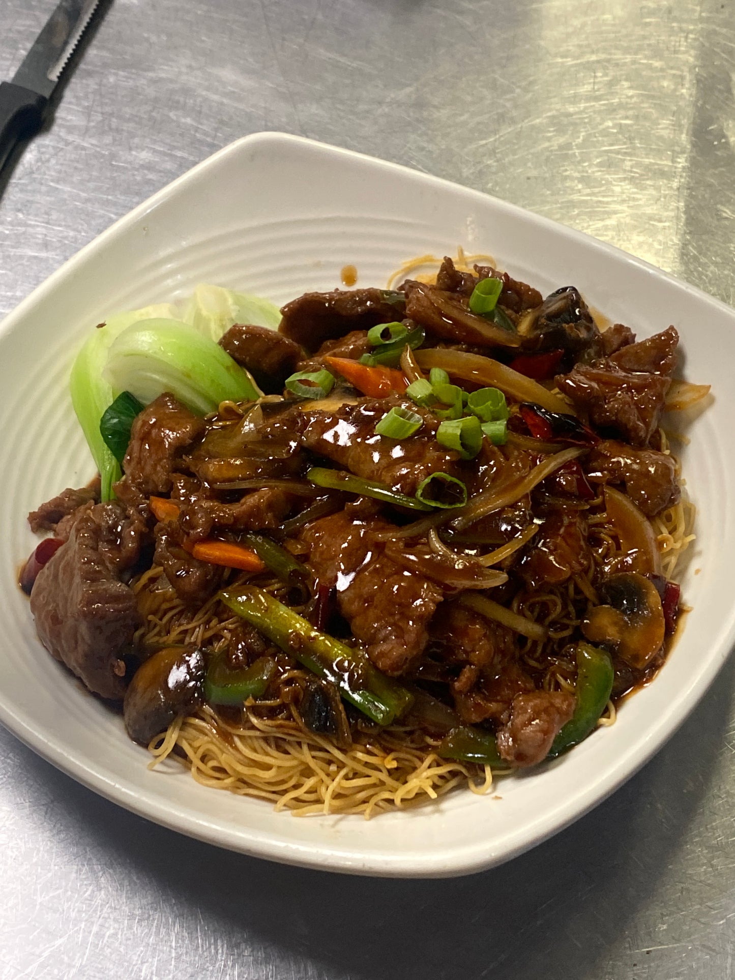 XO牛肉撈麵 Beef w/ XO Sauce Lo-Mein