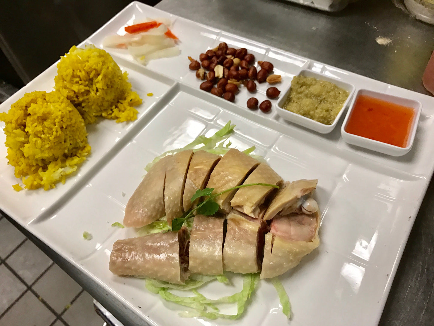 海南雞飯 Hainan Chicken w/ Rice