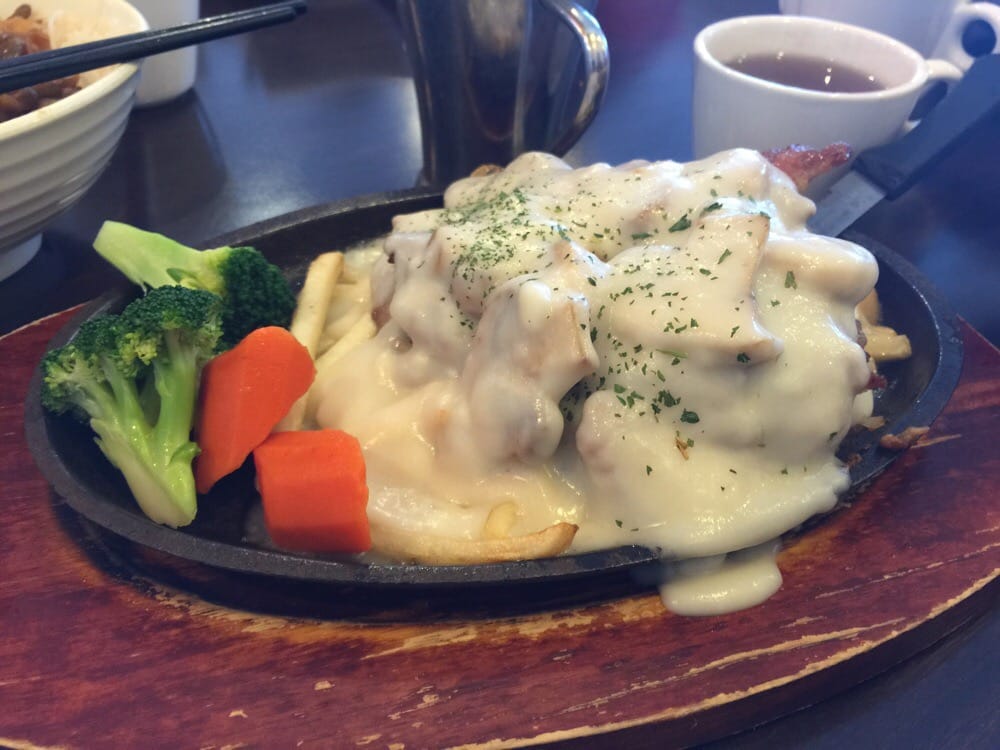 鐵板白汁蘑菇雞扒 Chicken w/ Mushroom w/ White Sauce Platter