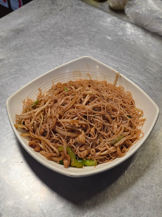 蝦醬雞鬆炆米粉 Stir Fried Minced Chicken & Shrimp Paste w/ Rice Noodle