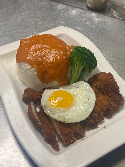 煎蛋吉列豬扒 Pork Chop Cutlet w/ Egg