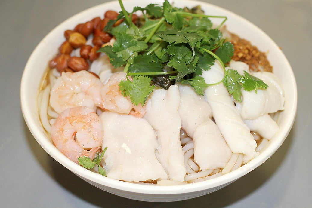 海鮮桂林米粉 Seafood Combo (Fish, Shrimp & Squid) Guilin Rice Noodle Soup