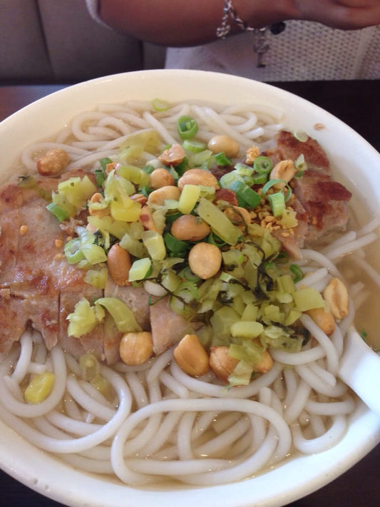 豬扒桂林米粉 Pork Chop Guilin Rice Noodle Soup