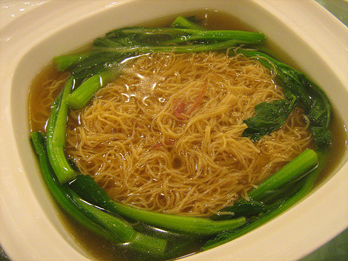 榨菜肉絲湯 Shredded Pork & Pickles w/ Rice Noodle Soup